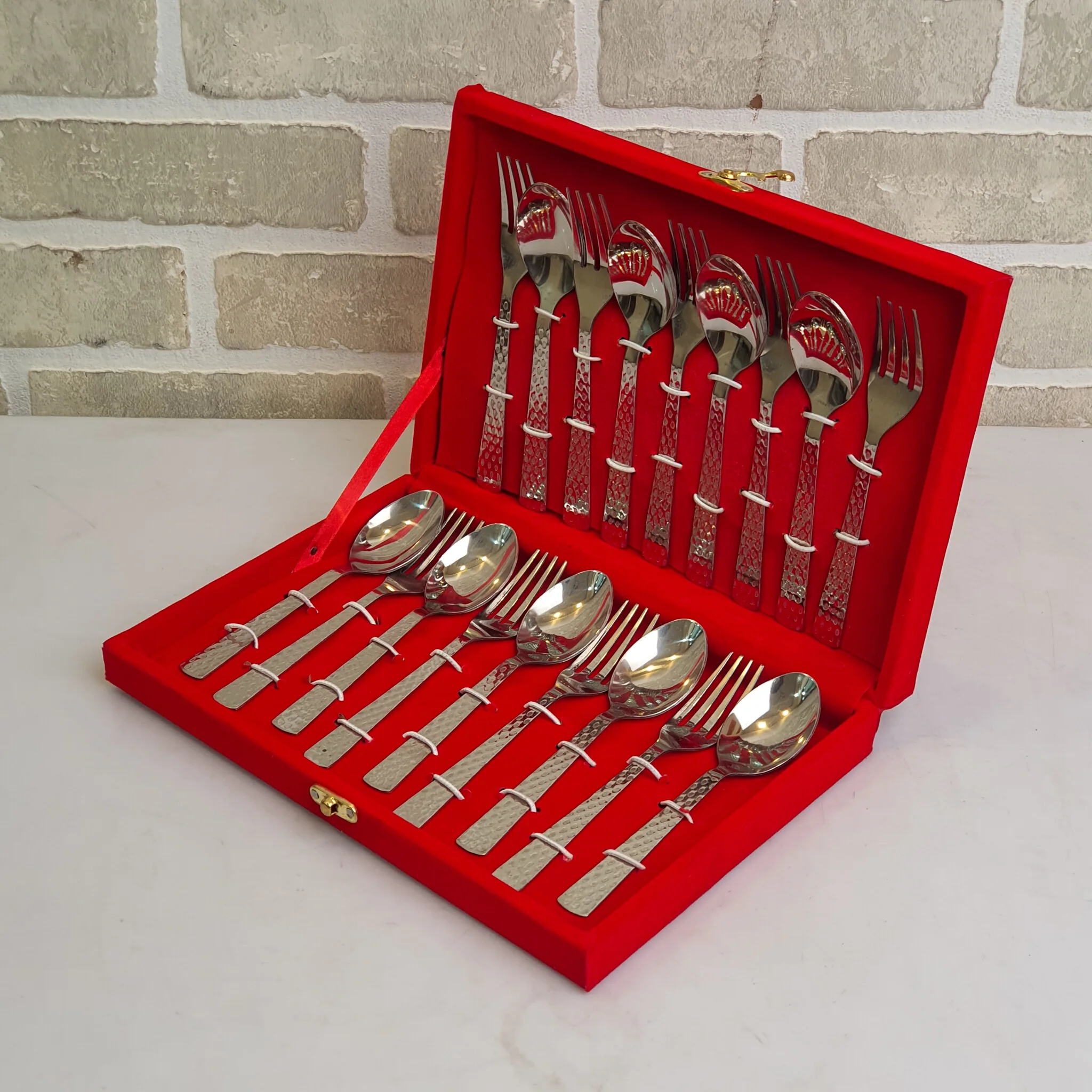 Steel Cutlery Set In Red Velvet Gift Box — Kitchen and Dining prop for rent in Delhi NCR