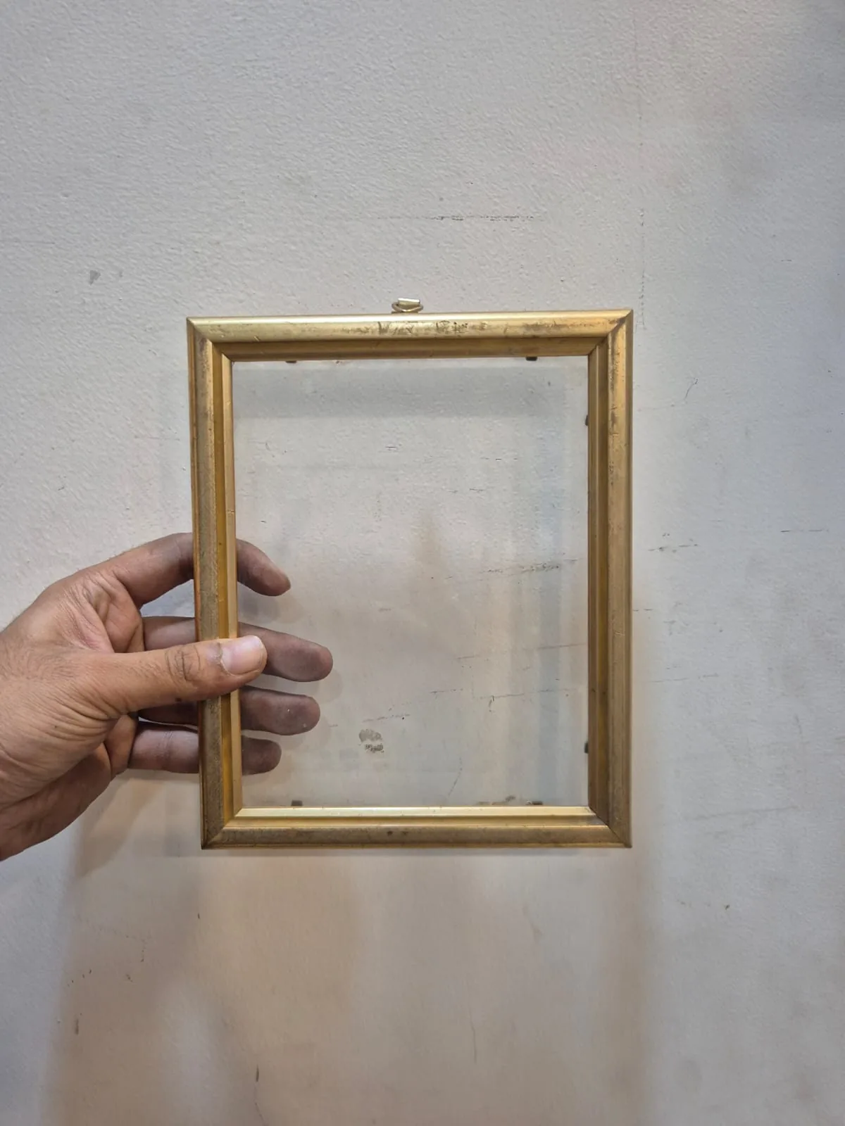 Empty Small Gold Trim Wooden Photo Frame — Wall Decor and Art prop for rent in Delhi NCR