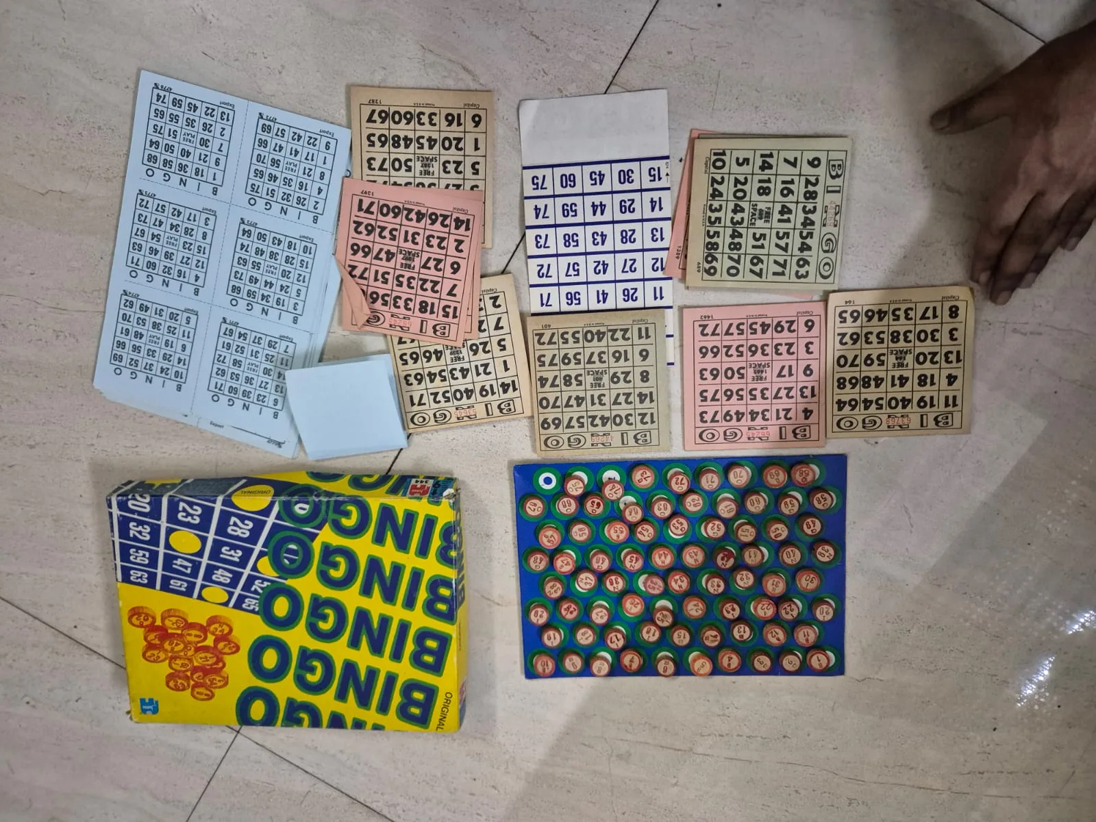 Vintage Tombola Bingo Game Set with Cards and Markers — Toys and Games prop for rent in Delhi NCR